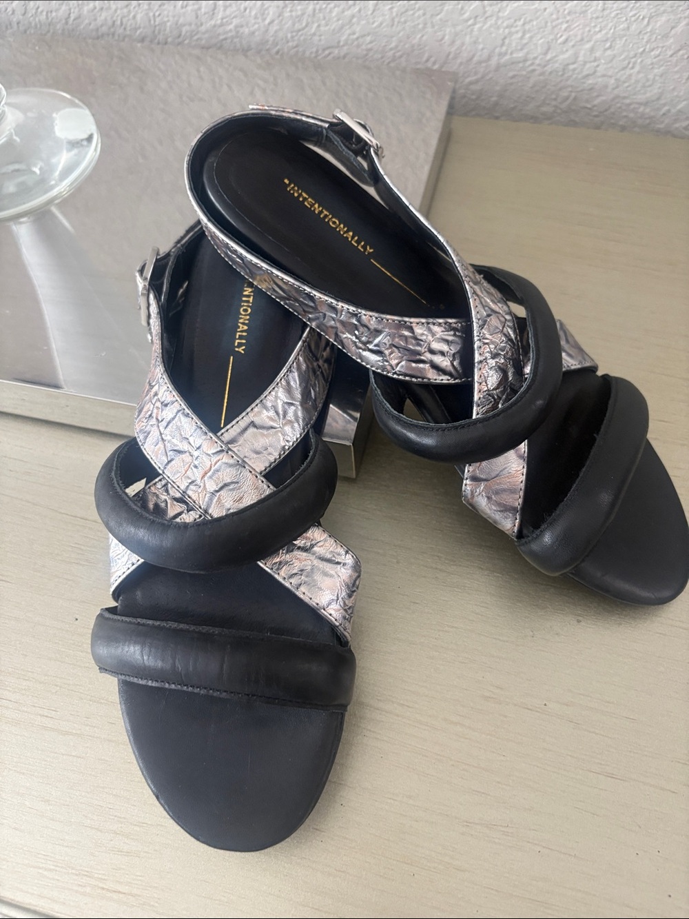 Intentionally Blank Women's Strappy Sandal EU 38 US 7.5-8 Black Silver Crinkle